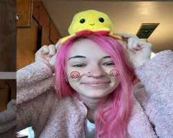 She enjoys playing video games in her leisure time and also loves to play with her soft toys as well.